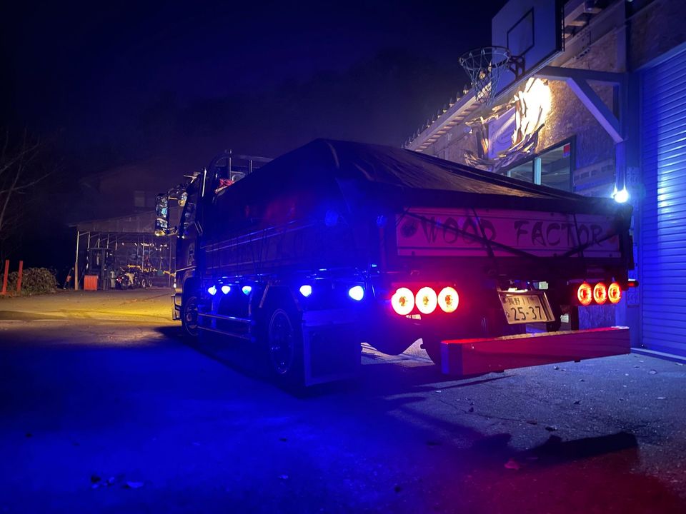 納品は綺麗な車で2