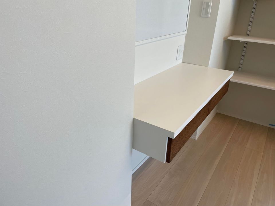 クレーンで二階へ荷揚げ10